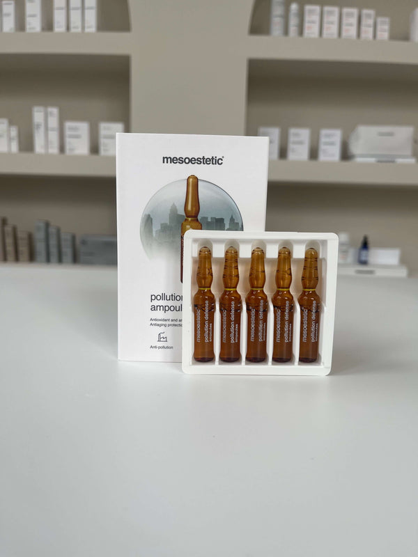 Pollution Defense Ampoules is een intensief beschermende behandeling tegen oxiderende stoffen en specifiek tegen milieuvervuiling | Voor 15:00 besteld, dezelfde dag verzonden!